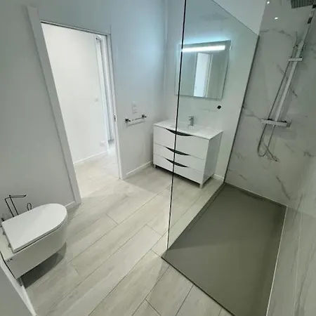 Apartman Meuble De 120 M2 *